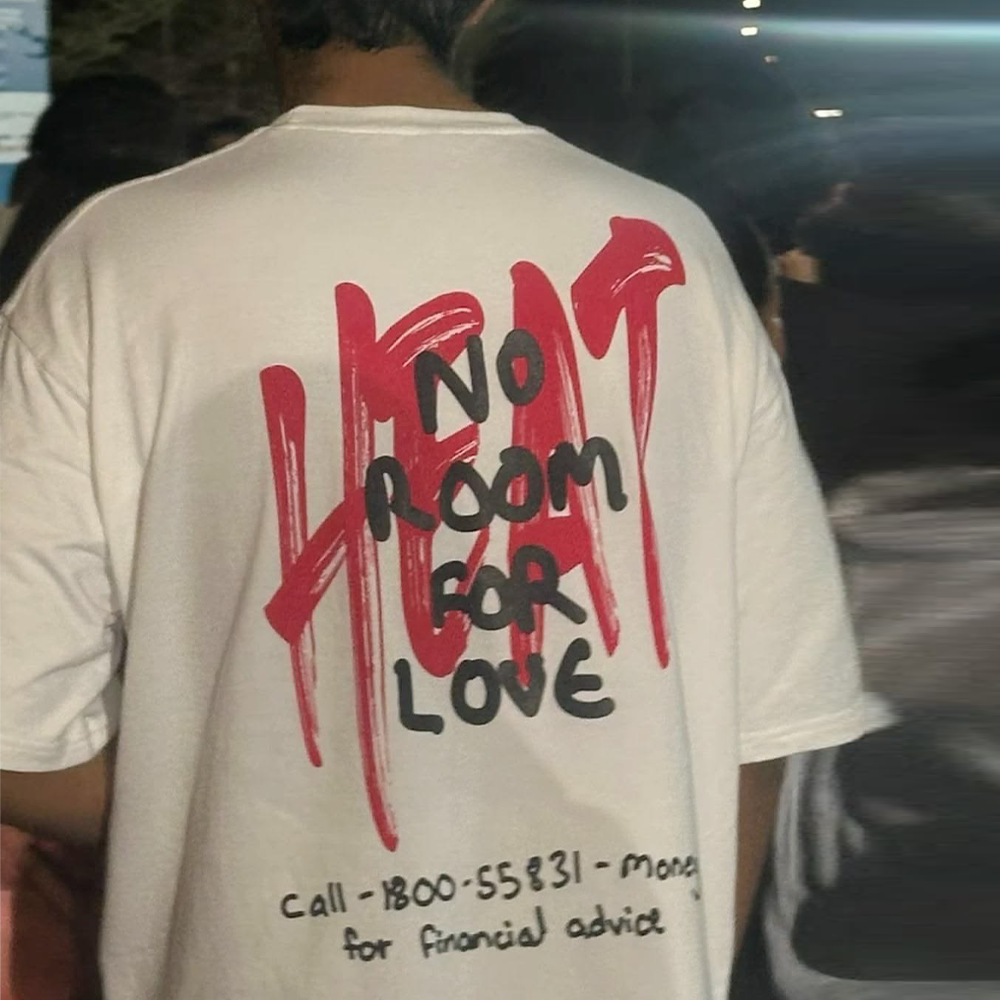 Unisex oversized T-shirt - No Room For Love